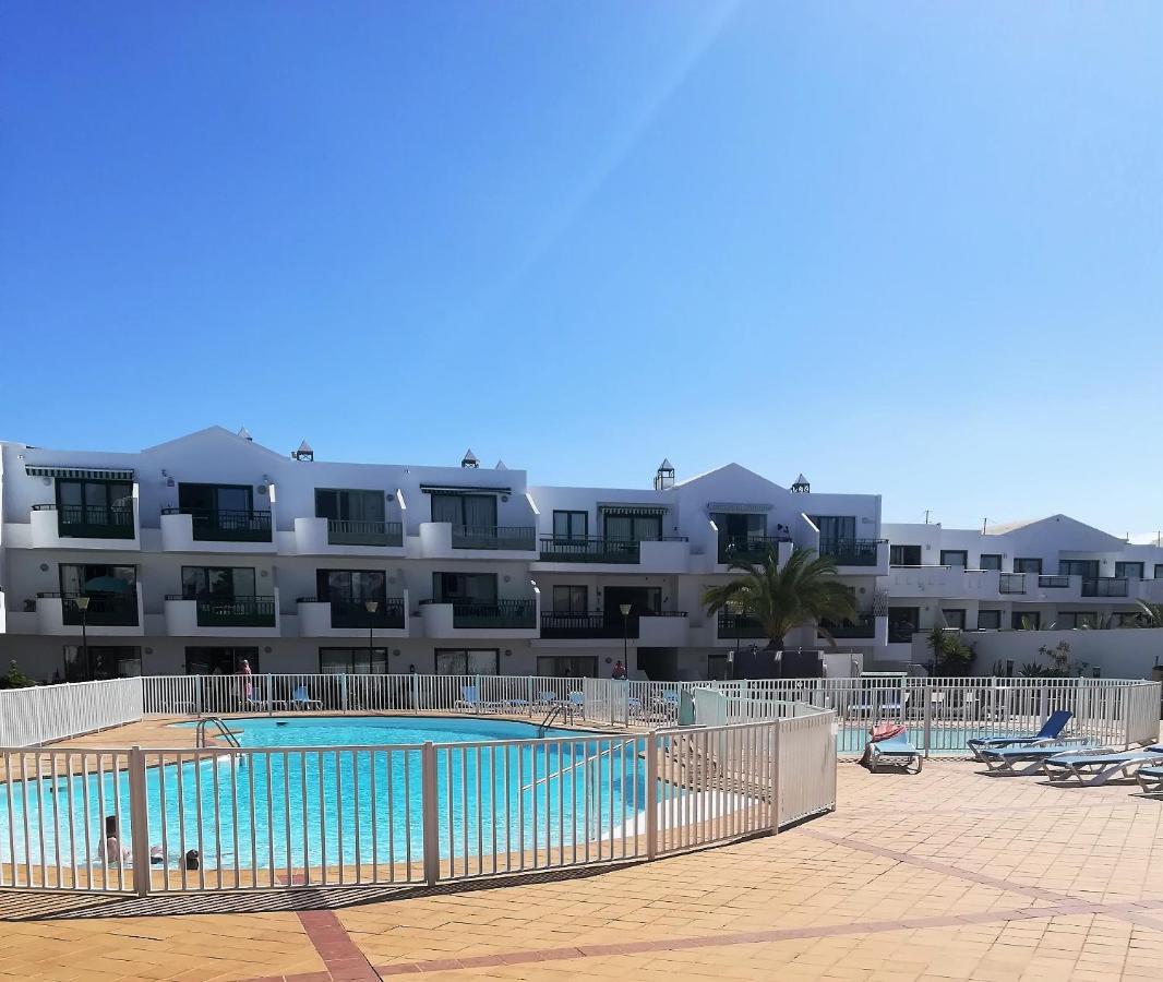 Marina Beach-Apartamentos Tahiche Коста-Тегисе Экстерьер фото